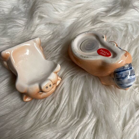 Piggy Salt & Pepper Shakers, Vintage - Picture 4 of 6